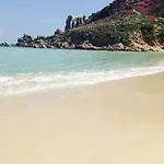 Baia Santa Reparata 펜션 *