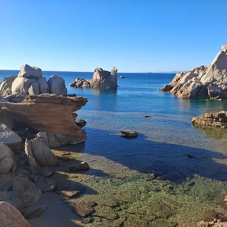 度假居 Baia Santa Reparata 圣特雷莎加卢拉
